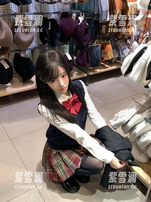 语画界-杨晨晨sugar 语画界 - 畅游杨晨晨sugar女神的户外世界,私房写真图库现已上线,免费下载低价精彩!