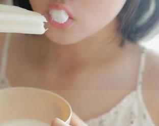 语画界 – 引领时尚潮流的杨紫嫣丝袜写真合集，让你享受视觉盛宴