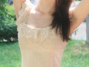 语画界 – 在楚恬Olivia的修女写真中，美图传递出无言的宁静与圣洁之感！