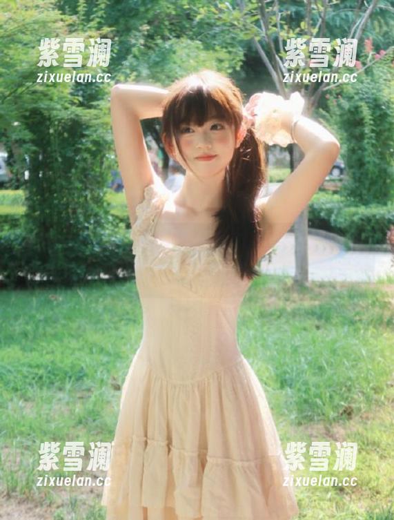 语画界-楚恬Olivia 语画界 - 在楚恬Olivia的修女写真中,美图传递出无言的宁静与圣洁之感!