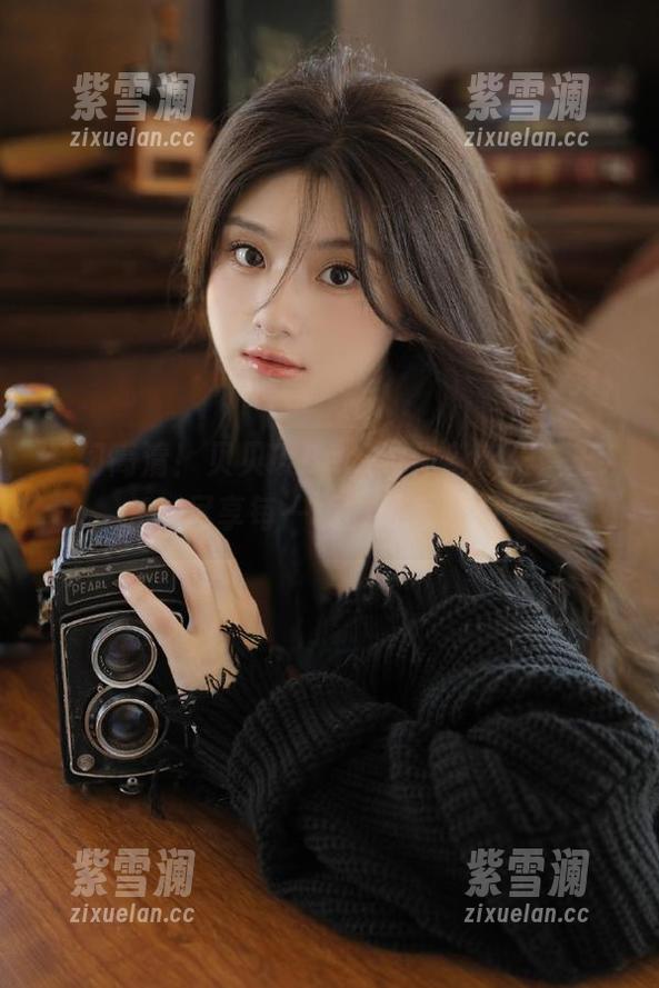 贝贝琪Becky 梦幻高清!贝贝琪Becky化身欧根亲王JK,尽享每一帧的可爱瞬间!