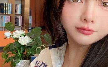 阿寨寨呈现无圣光的豹纹魅力，极致套图展现个性风采