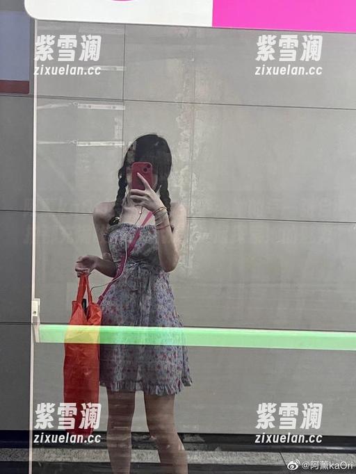 阿薰kaOri 阿薰kaOri空姐写真分享:她的每一张自拍都充满故事,让我们一起探索她的魅力!