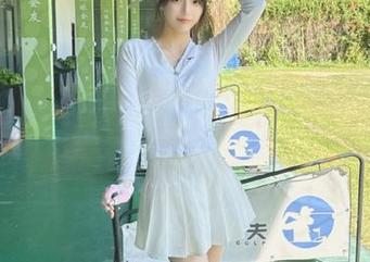青豆客 – Kiren_程程程最新居家写真作品集：用镜头记录每一个温暖而真实的家居瞬间