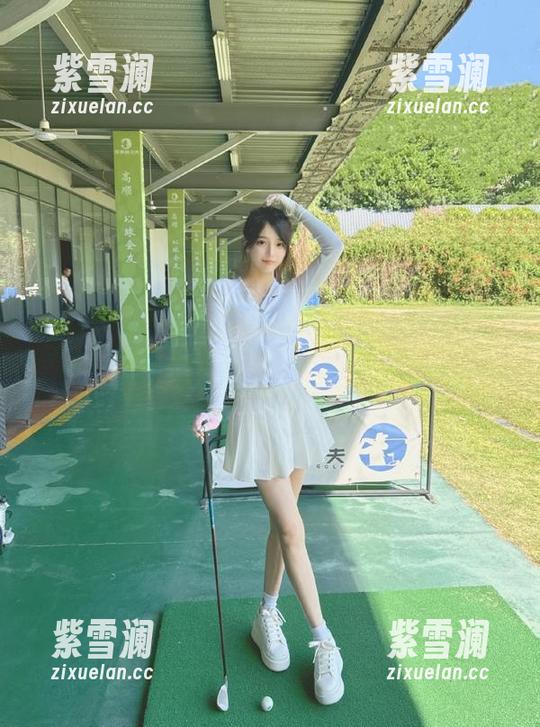 青豆客-Kiren_程程程 青豆客 - Kiren_程程程最新居家写真作品集:用镜头记录每一个温暖而真实的家居瞬间