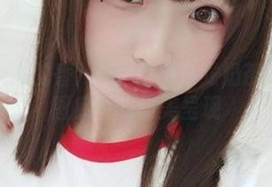 让人心醉的香川澪：白桃乌龙奶茶作品在图库中的甜美呈现