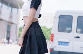 魅妍社 – 此生无悔入网盘，看舞媚歆夏日写真时，我的颜值怎么就跟不上呢？
