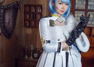 麻花麻花酱与定制护士写真：每张图片都讲述一段故事